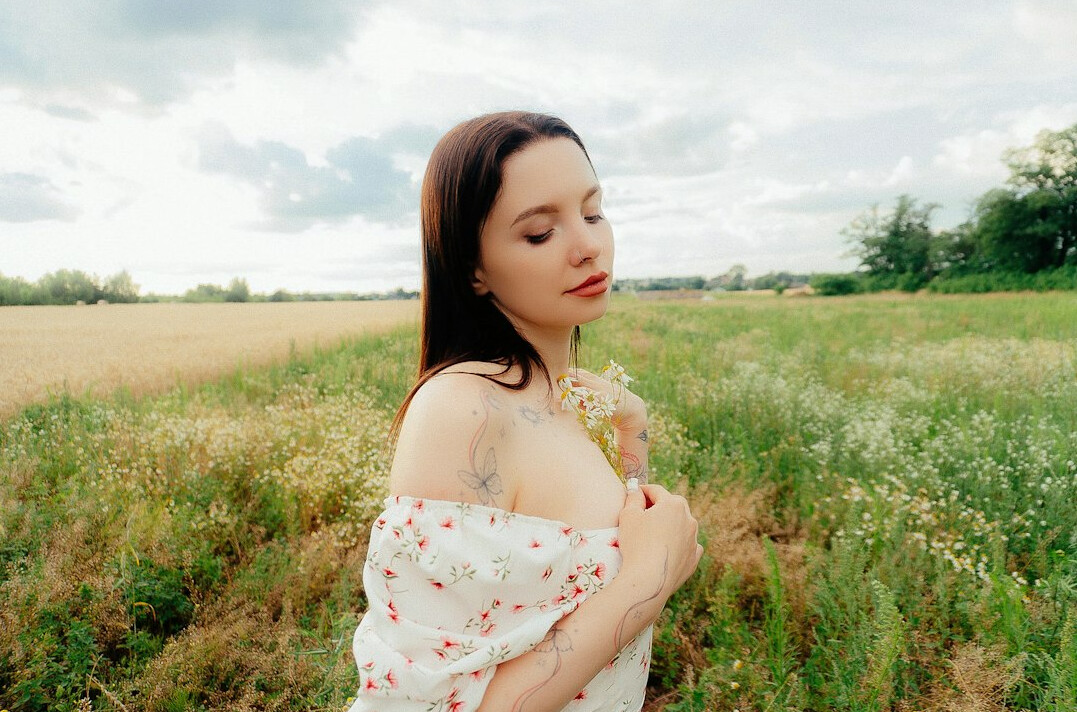Portrait of a polish woman in her thirties, literary editor