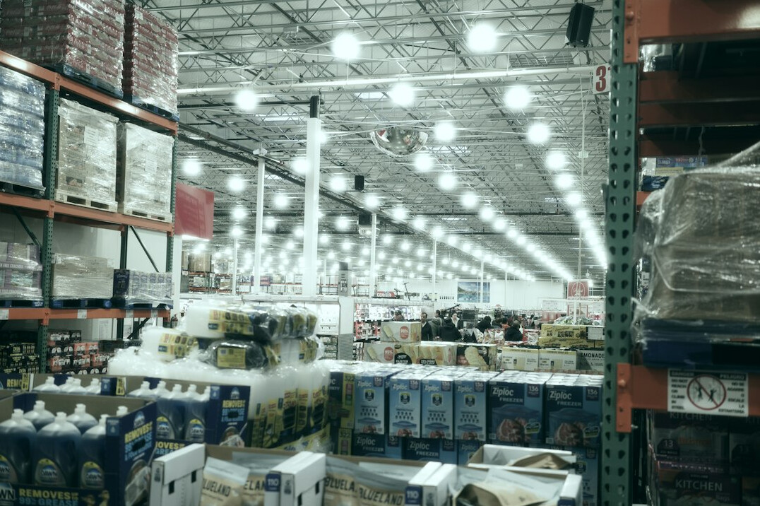 retail store surveillance cameras